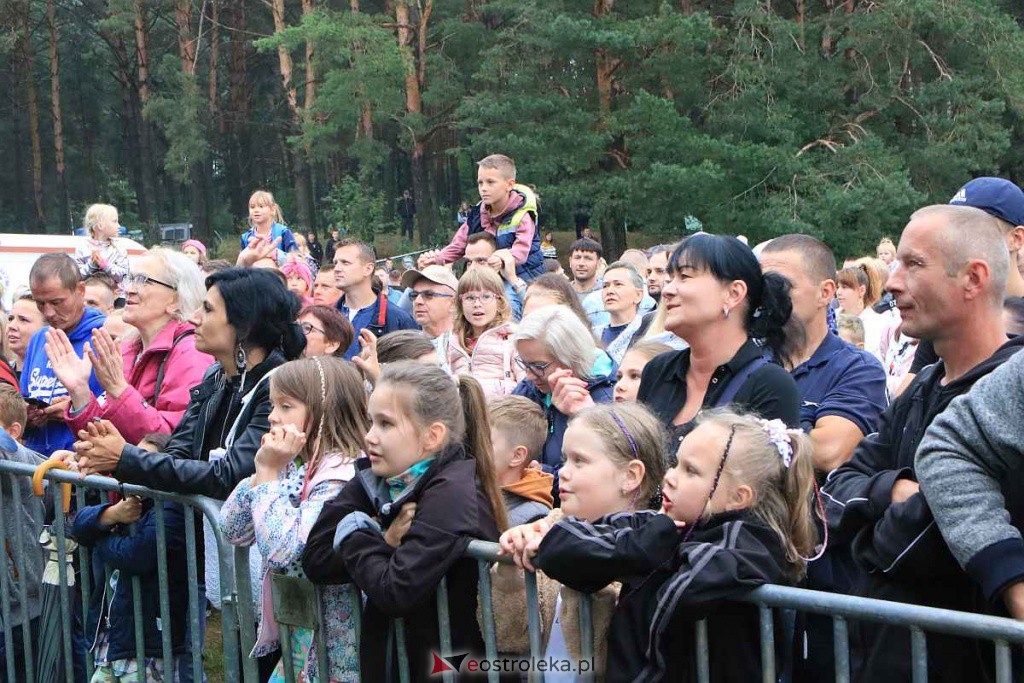 Bayera, Mamzel i inni na koncertowej części odpustu św. Anny w Kamiance [31.07.2022] - zdjęcie #99 - eOstroleka.pl