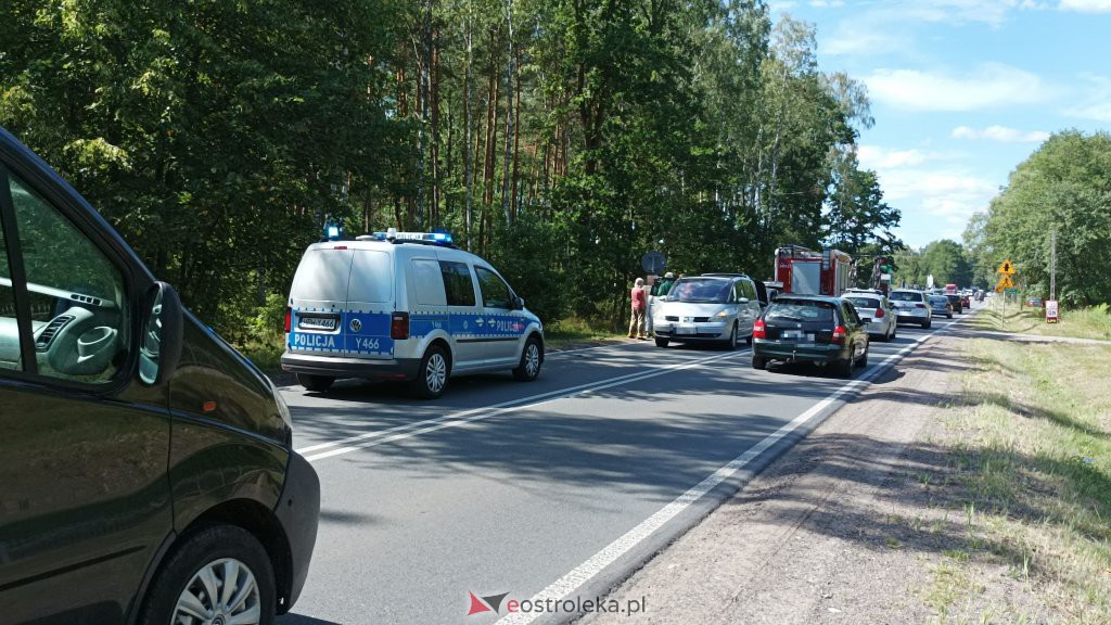 Zderzenie trzech aut na DK 53 [01.08.2022] - zdjęcie #1 - eOstroleka.pl