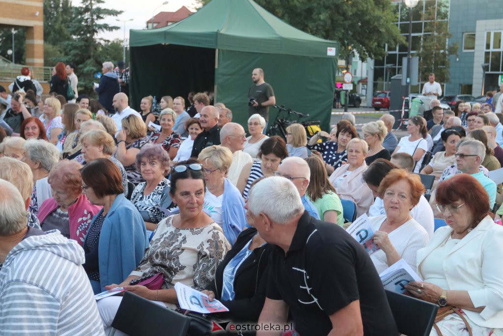Powstańcze śpiewanie w Ostrołęce [01.08.2022] - zdjęcie #124 - eOstroleka.pl