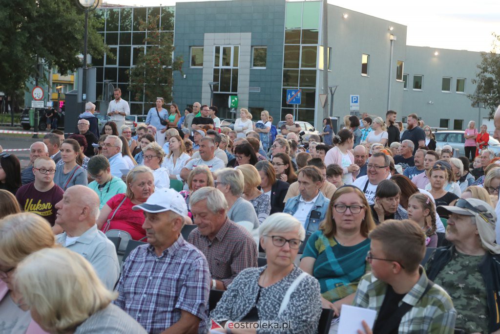 Powstańcze śpiewanie w Ostrołęce [01.08.2022] - zdjęcie #118 - eOstroleka.pl