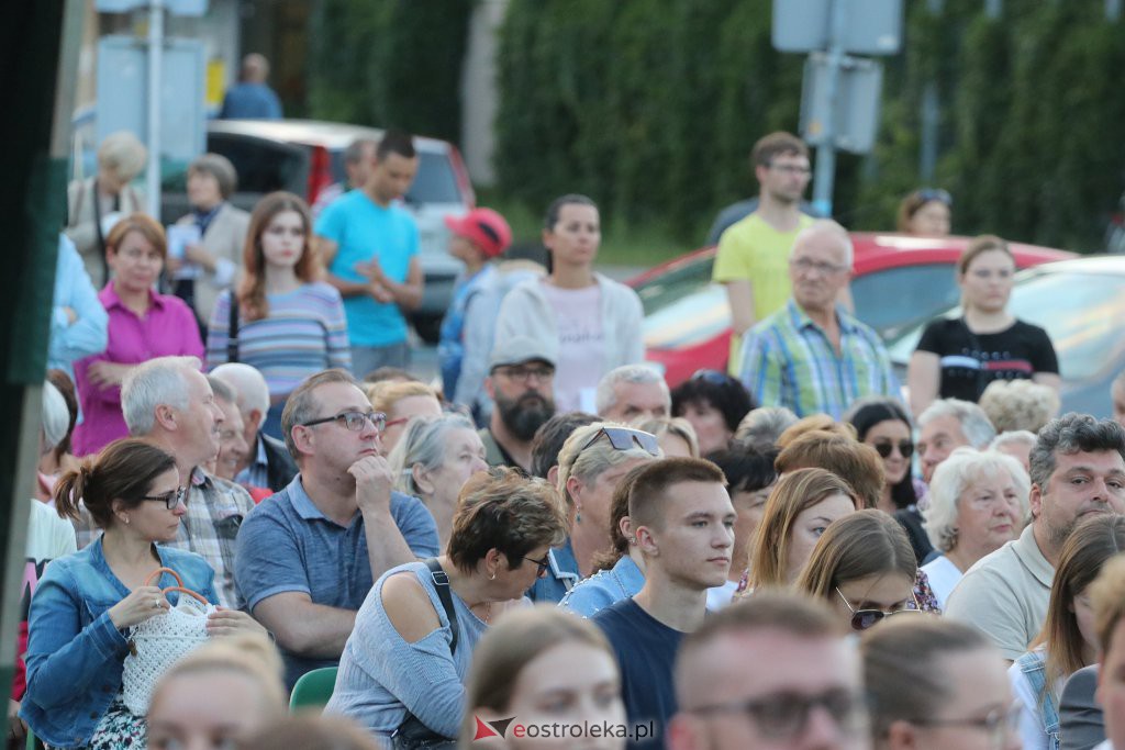 Powstańcze śpiewanie w Ostrołęce [01.08.2022] - zdjęcie #17 - eOstroleka.pl