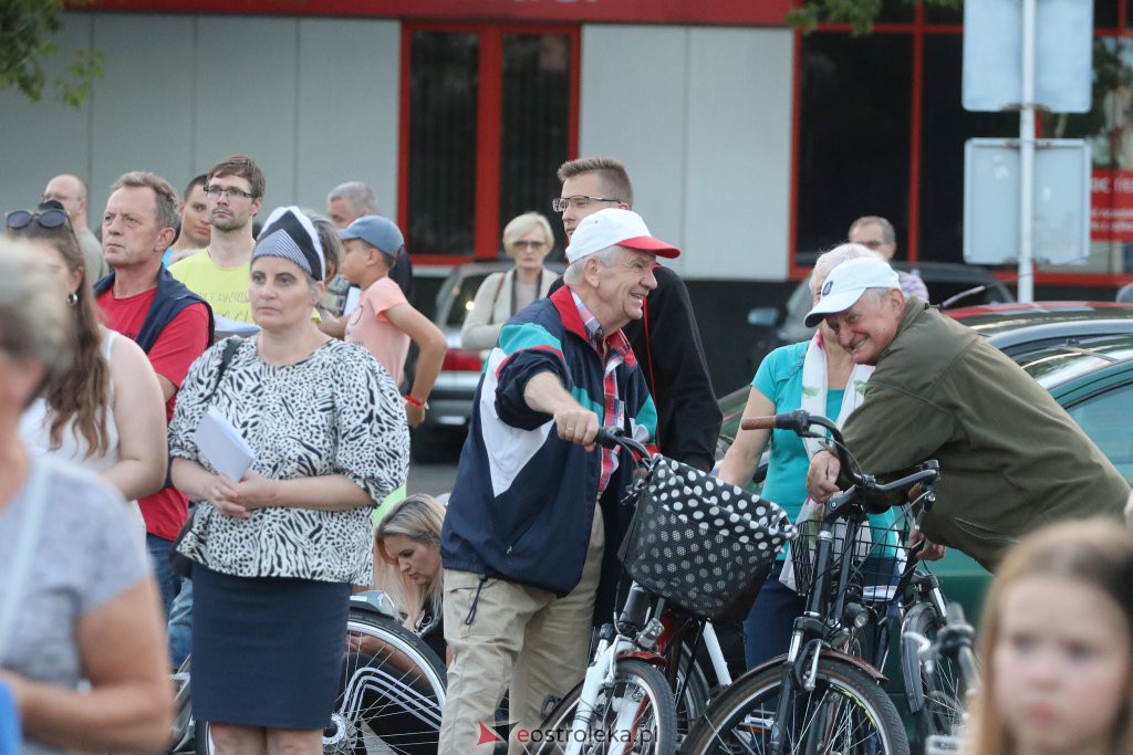 Powstańcze śpiewanie w Ostrołęce [01.08.2022] - zdjęcie #92 - eOstroleka.pl