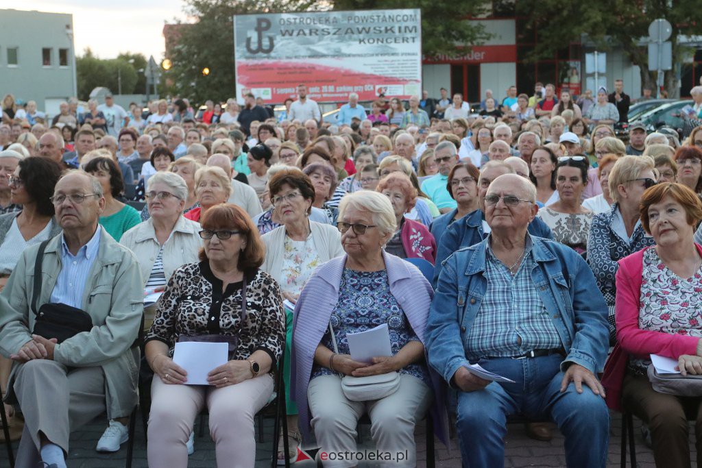 Powstańcze śpiewanie w Ostrołęce [01.08.2022] - zdjęcie #82 - eOstroleka.pl