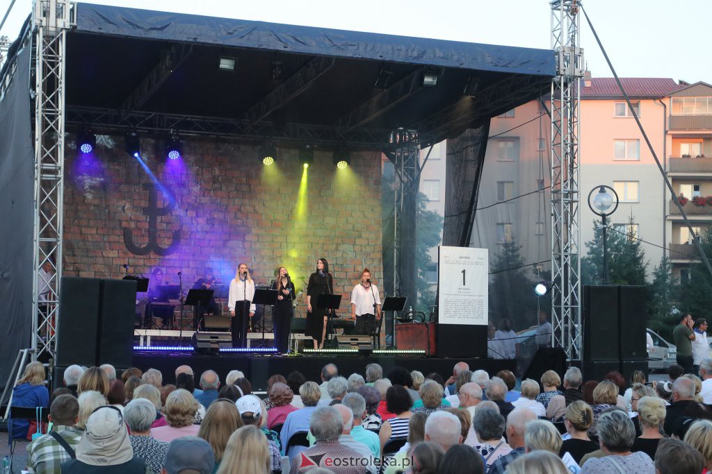 Powstańcze śpiewanie w Ostrołęce [01.08.2022] - zdjęcie #69 - eOstroleka.pl