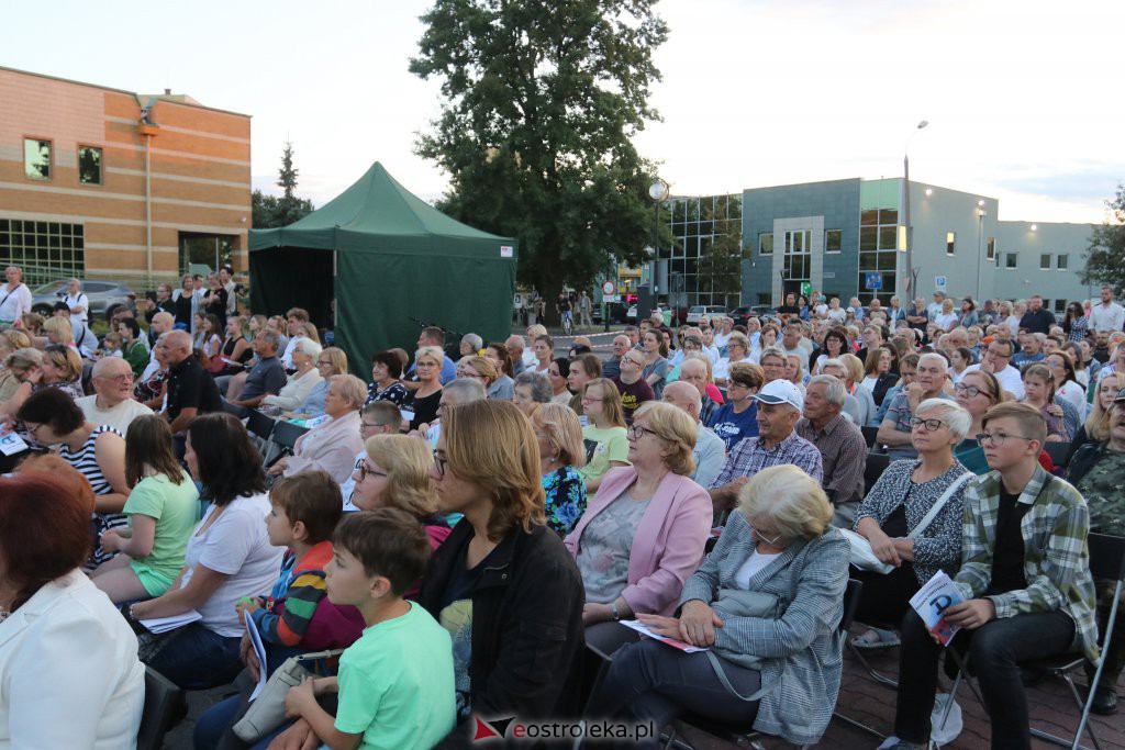 Powstańcze śpiewanie w Ostrołęce [01.08.2022] - zdjęcie #64 - eOstroleka.pl