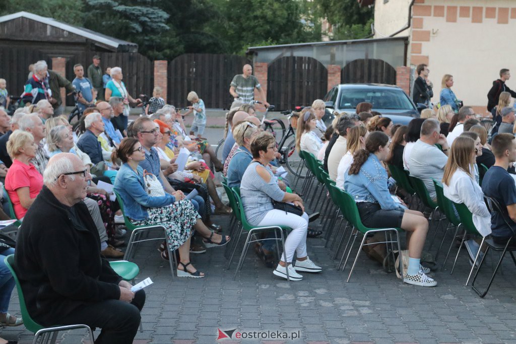 Powstańcze śpiewanie w Ostrołęce [01.08.2022] - zdjęcie #61 - eOstroleka.pl
