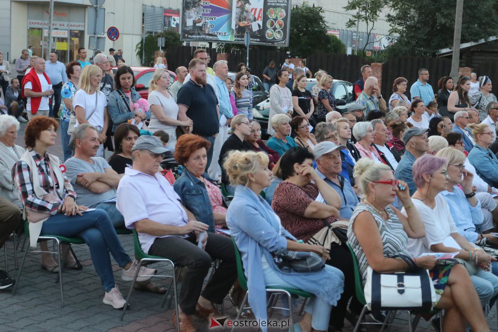 Powstańcze śpiewanie w Ostrołęce [01.08.2022] - zdjęcie #59 - eOstroleka.pl