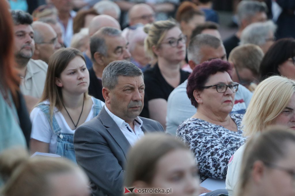 Powstańcze śpiewanie w Ostrołęce [01.08.2022] - zdjęcie #50 - eOstroleka.pl