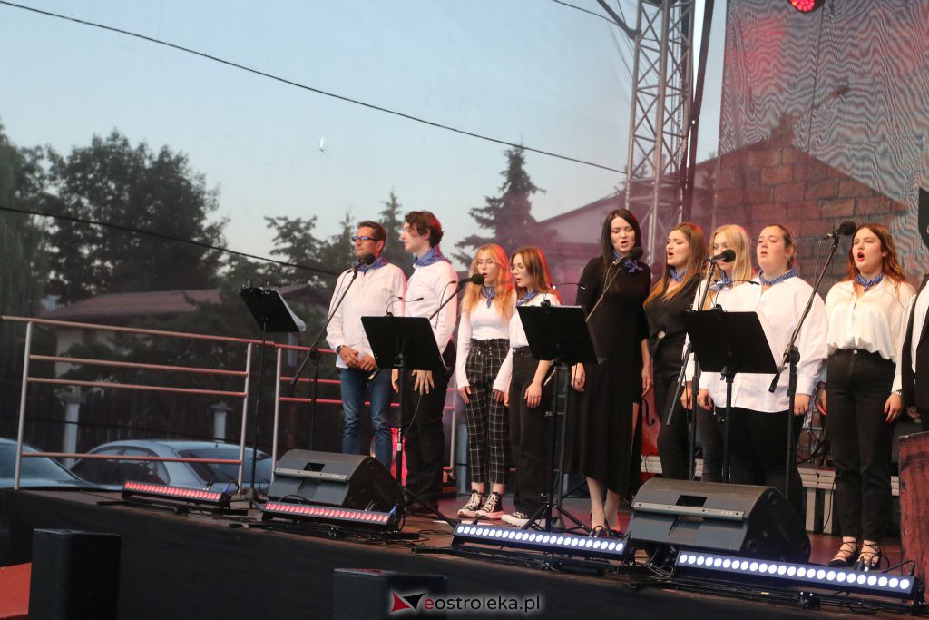 Powstańcze śpiewanie w Ostrołęce [01.08.2022] - zdjęcie #48 - eOstroleka.pl