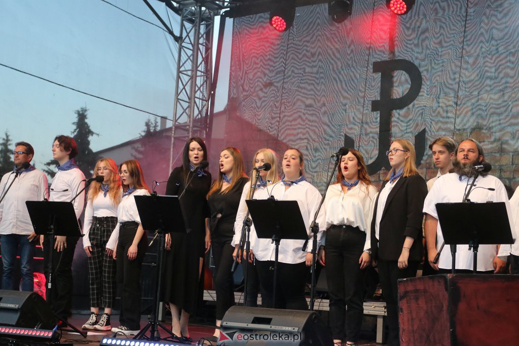 Powstańcze śpiewanie w Ostrołęce [01.08.2022] - zdjęcie #46 - eOstroleka.pl