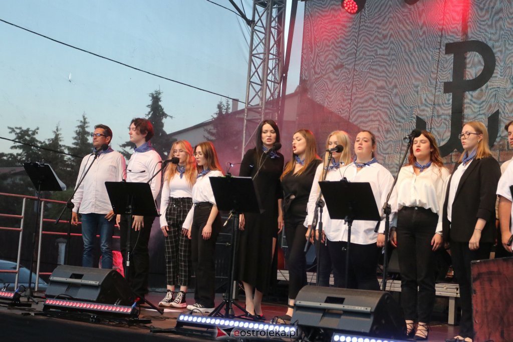 Powstańcze śpiewanie w Ostrołęce [01.08.2022] - zdjęcie #45 - eOstroleka.pl