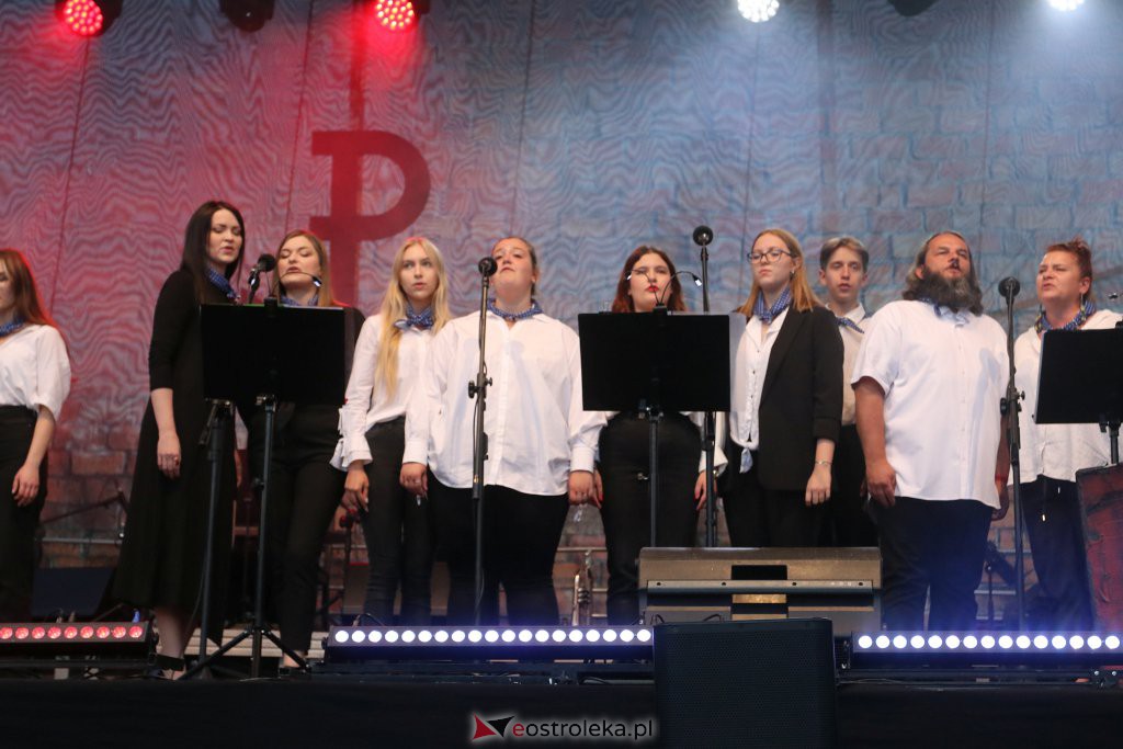 Powstańcze śpiewanie w Ostrołęce [01.08.2022] - zdjęcie #42 - eOstroleka.pl