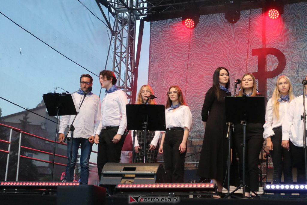 Powstańcze śpiewanie w Ostrołęce [01.08.2022] - zdjęcie #37 - eOstroleka.pl
