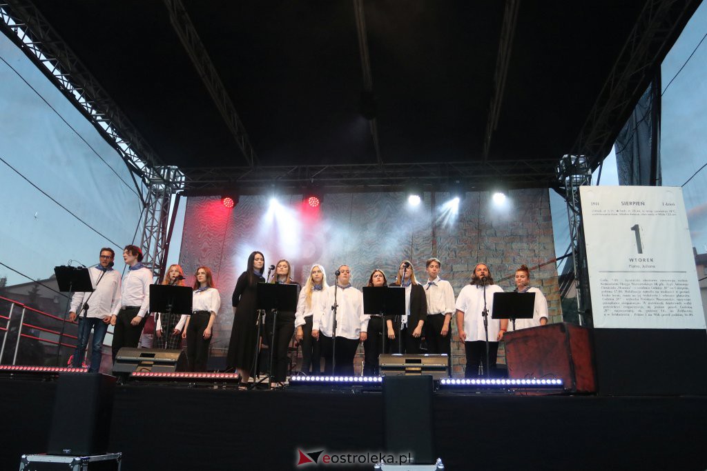 Powstańcze śpiewanie w Ostrołęce [01.08.2022] - zdjęcie #35 - eOstroleka.pl