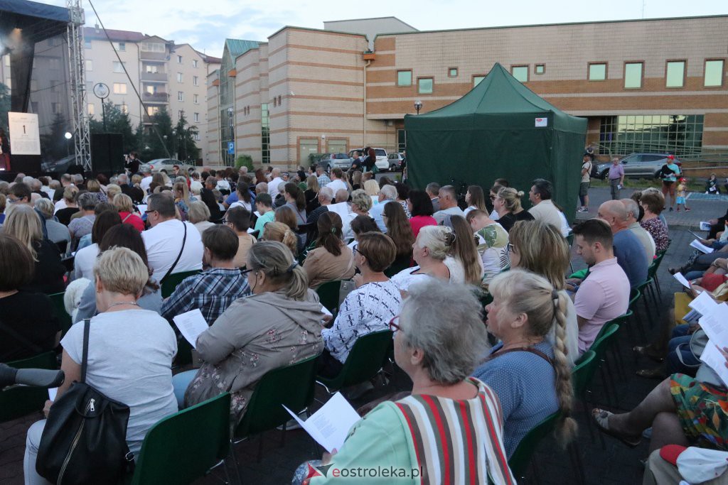 Powstańcze śpiewanie w Ostrołęce [01.08.2022] - zdjęcie #27 - eOstroleka.pl
