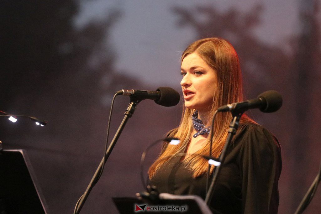 Powstańcze śpiewanie w Ostrołęce [01.08.2022] - zdjęcie #12 - eOstroleka.pl