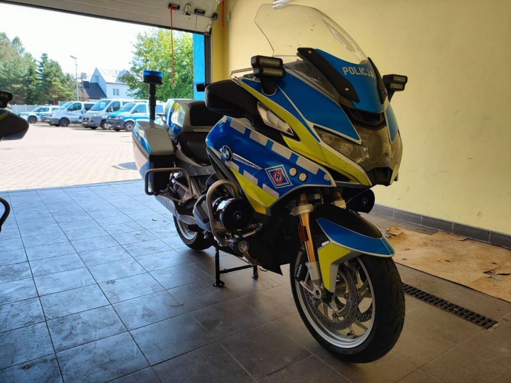 Nowe szybkie motocykle w Komendzie Miejskiej Policji w Ostrołęce - zdjęcie #6 - eOstroleka.pl
