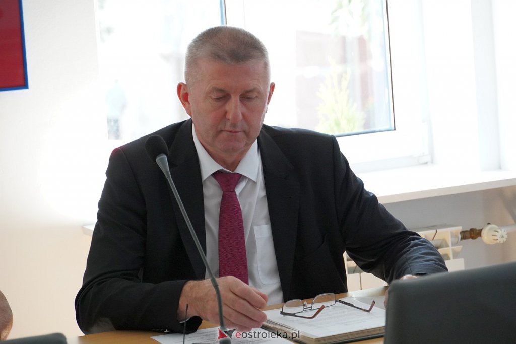 50. sesja rady powiatu ostrołęckiego [4.08.2022] - zdjęcie #3 - eOstroleka.pl