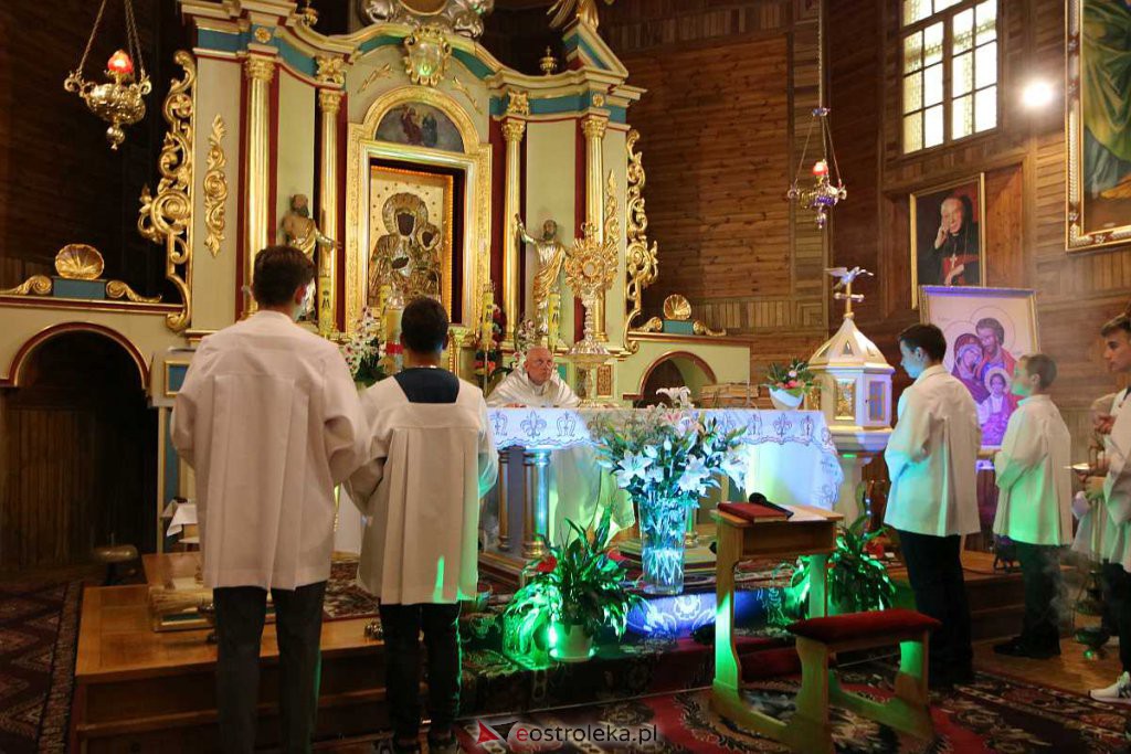 Uroczystość Przemienienia Pańskiego w Brodowych Łąkach {06.08.2022] - zdjęcie #28 - eOstroleka.pl