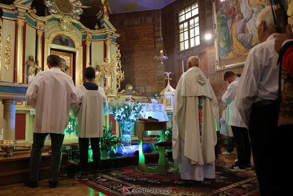 Uroczystość Przemienienia Pańskiego w Brodowych Łąkach {06.08.2022] - zdjęcie #24 - eOstroleka.pl