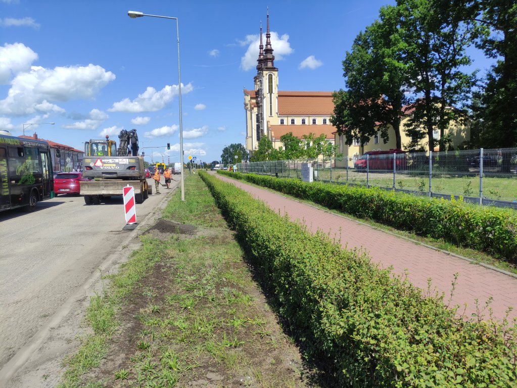 Uwaga kierowcy! Ruszyły prace przy remoncie “mini-obwodnicy” [08.08.2022] - zdjęcie #6 - eOstroleka.pl