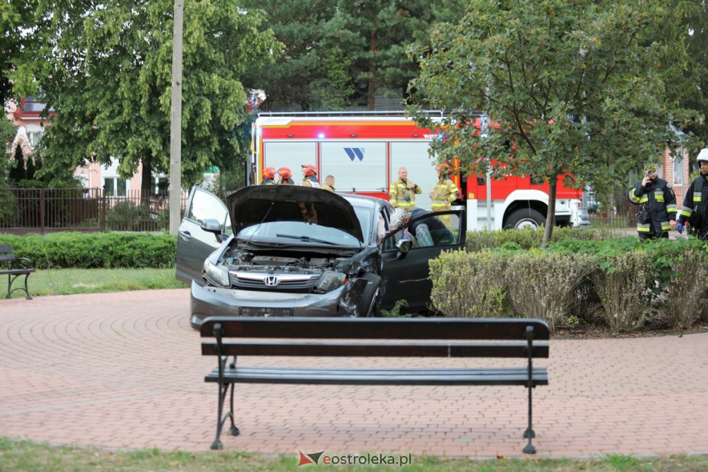 Poważny wypadek w Lelisie [12.08.2022] - zdjęcie #11 - eOstroleka.pl
