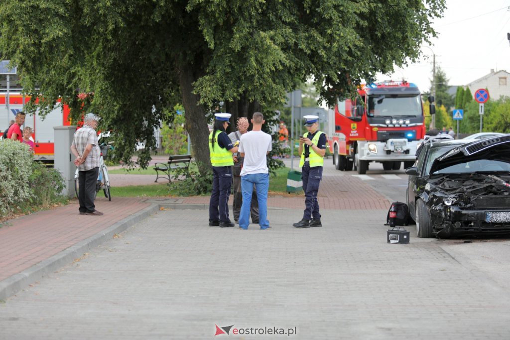 Poważny wypadek w Lelisie [12.08.2022] - zdjęcie #16 - eOstroleka.pl