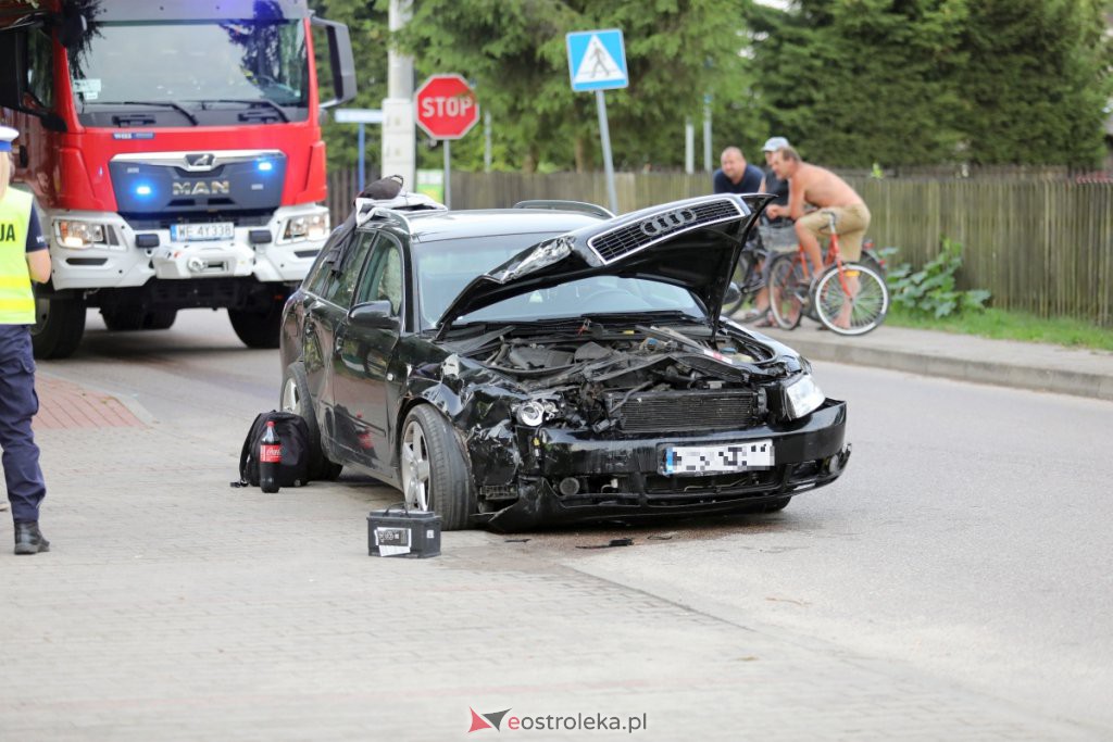 Poważny wypadek w Lelisie [12.08.2022] - zdjęcie #20 - eOstroleka.pl