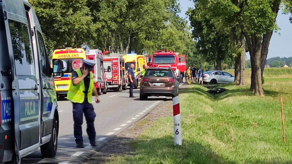 Wypadek w Dylewie [13.08.2022] - zdjęcie #8 - eOstroleka.pl
