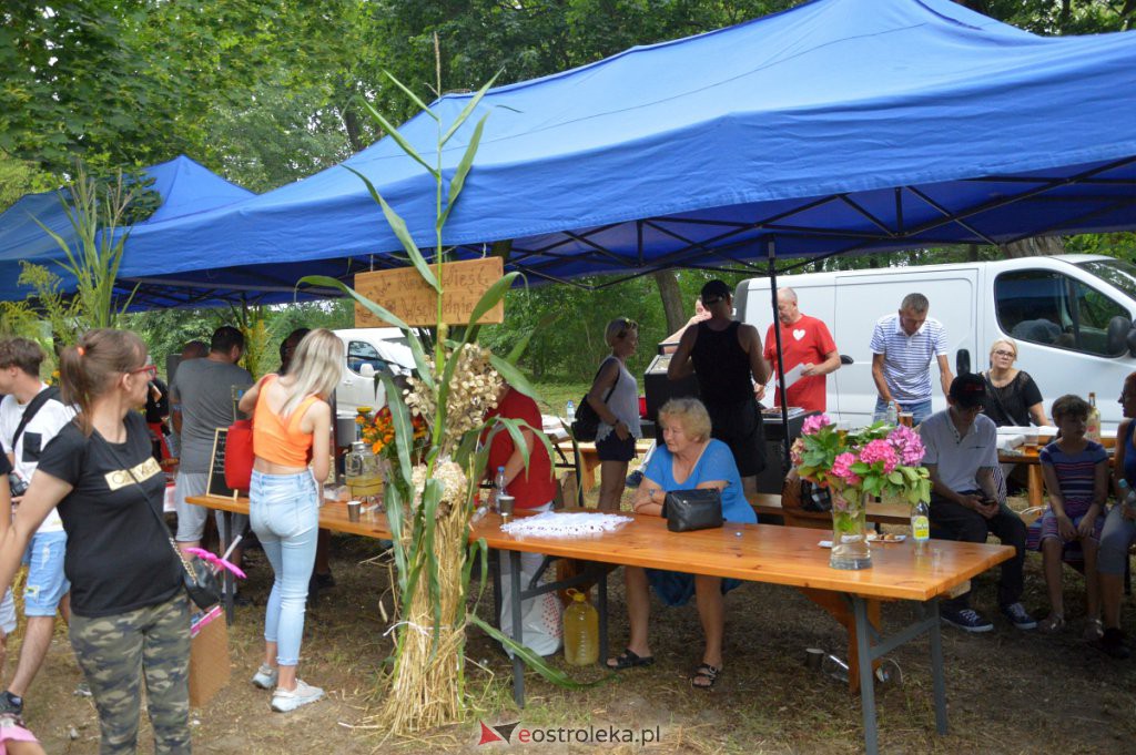 Świnia kontra dzik! Dożynkowa zabawa w Przytułach Starych [14.08.2022] - zdjęcie #9 - eOstroleka.pl