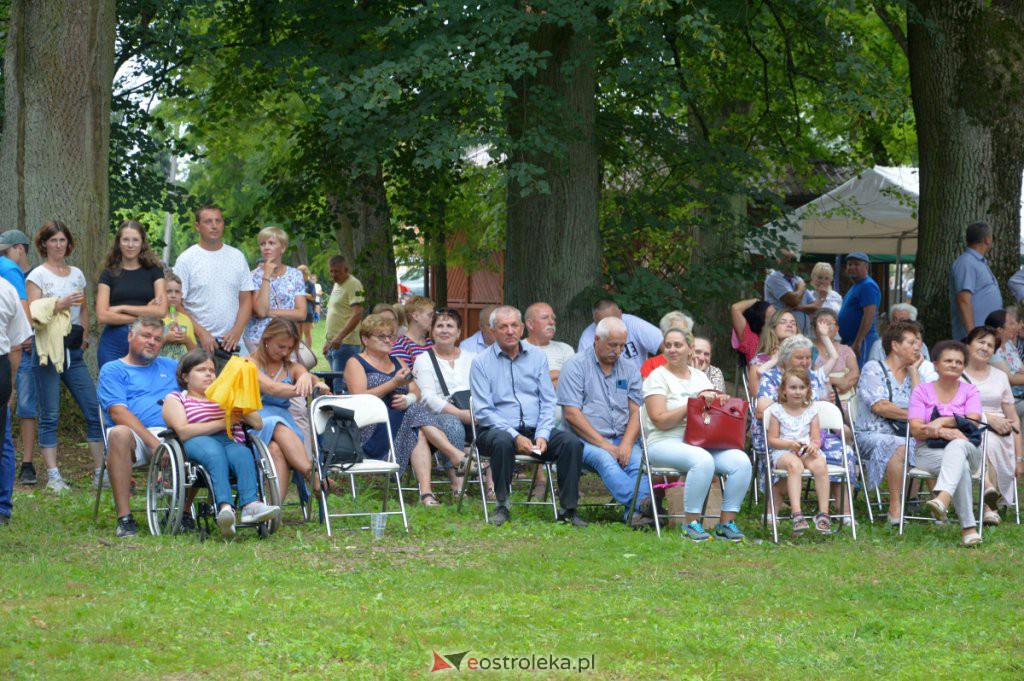 Świnia kontra dzik! Dożynkowa zabawa w Przytułach Starych [14.08.2022] - zdjęcie #37 - eOstroleka.pl