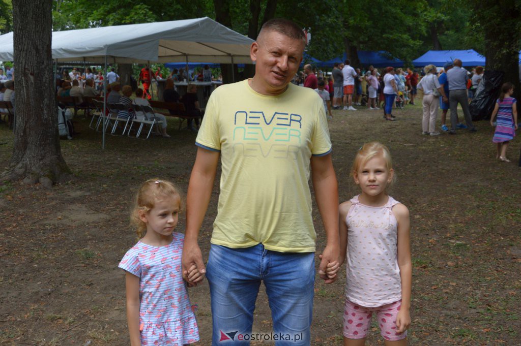 Świnia kontra dzik! Dożynkowa zabawa w Przytułach Starych [14.08.2022] - zdjęcie #50 - eOstroleka.pl