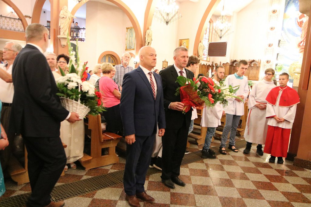Uroczystości w kościele pw. Zbawiciela Świata [15.08.2022] - zdjęcie #5 - eOstroleka.pl