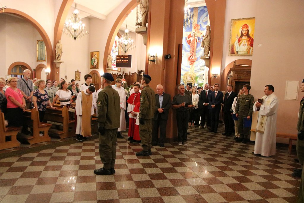 Uroczystości w kościele pw. Zbawiciela Świata [15.08.2022] - zdjęcie #3 - eOstroleka.pl