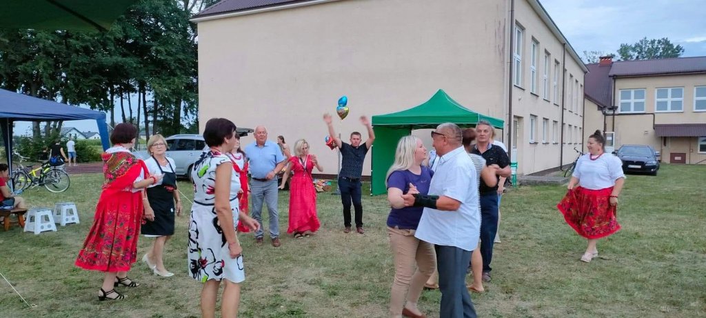 Świetna rodzinna zabawa z profilaktyką w tle w Wolkowych [14.08.2022] - zdjęcie #15 - eOstroleka.pl
