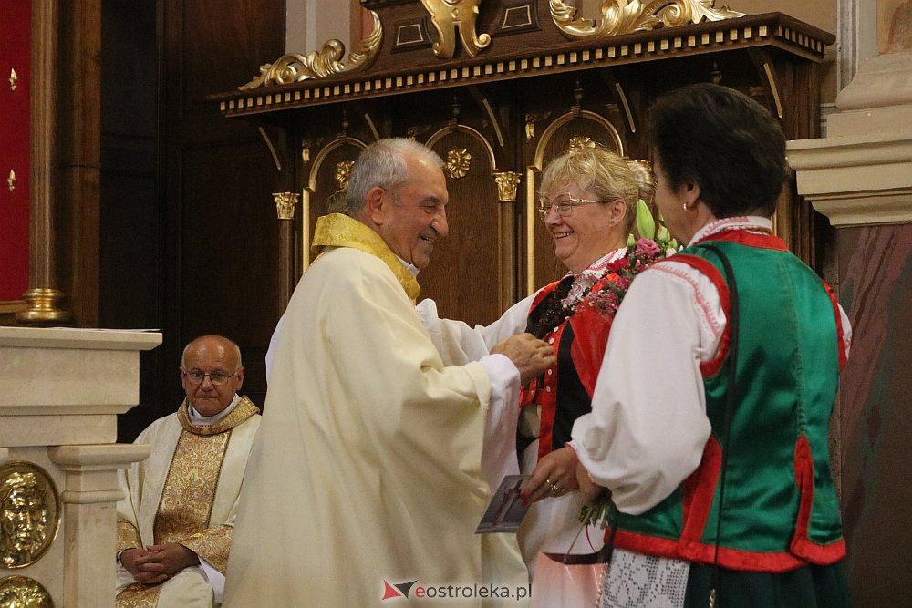 Jubileusz 50-lecia posługi kapłańskiej księdza prałata Mariana Niemyjskiego [16.08.2022] - zdjęcie #26 - eOstroleka.pl