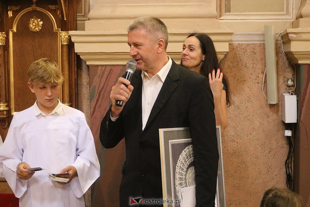 Jubileusz 50-lecia posługi kapłańskiej księdza prałata Mariana Niemyjskiego [16.08.2022] - zdjęcie #9 - eOstroleka.pl