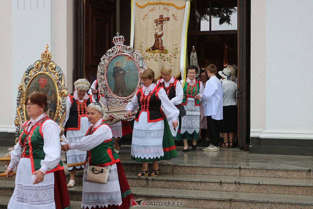 Odpust św. Rocha i święcenie zwierząt w Kadzidle [16.08.2022] - zdjęcie #44 - eOstroleka.pl
