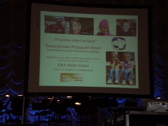 Koncert Charytatywny „Pomóż sprawić dzieciom radość” - zdjęcie #9 - eOstroleka.pl