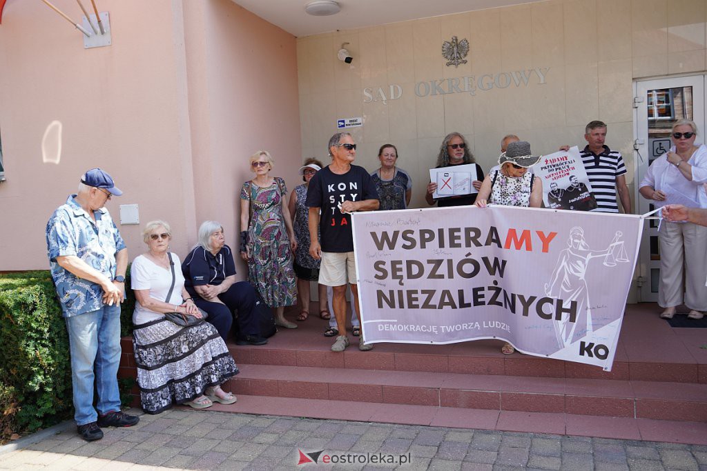 Protest sędziów w Ostrołęce [18.08.2022] - zdjęcie #9 - eOstroleka.pl