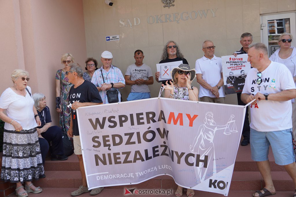Protest sędziów w Ostrołęce [18.08.2022] - zdjęcie #15 - eOstroleka.pl