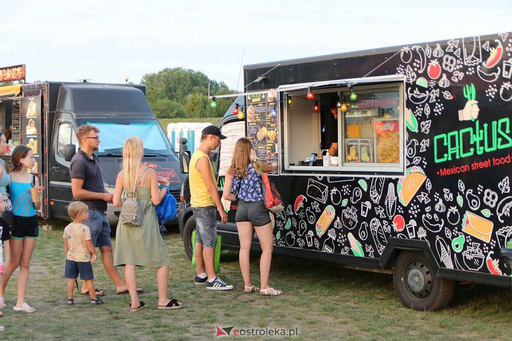 Festiwal Mocne Brzmienia wystartował. Na początek Sunsmoke i Tersha [19.08.2022] - zdjęcie #110 - eOstroleka.pl