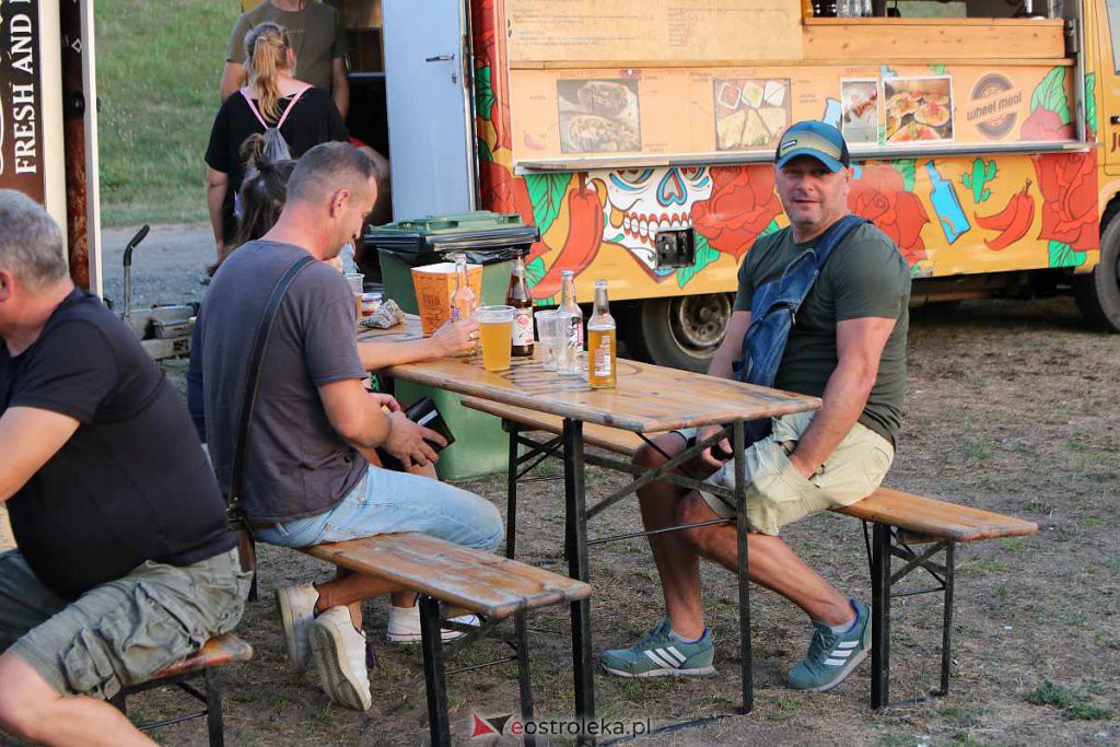 Festiwal Mocne Brzmienia wystartował. Na początek Sunsmoke i Tersha [19.08.2022] - zdjęcie #99 - eOstroleka.pl