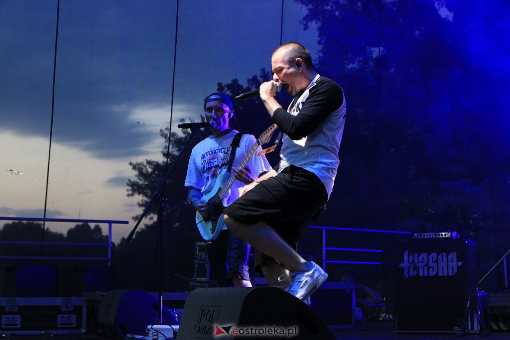 Festiwal Mocne Brzmienia wystartował. Na początek Sunsmoke i Tersha [19.08.2022] - zdjęcie #77 - eOstroleka.pl