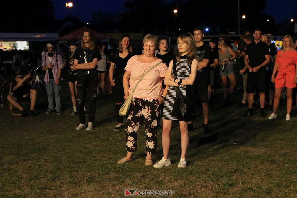 Festiwal Mocne Brzmienia wystartował. Na początek Sunsmoke i Tersha [19.08.2022] - zdjęcie #59 - eOstroleka.pl
