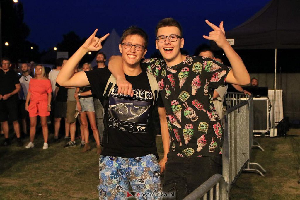 Festiwal Mocne Brzmienia wystartował. Na początek Sunsmoke i Tersha [19.08.2022] - zdjęcie #51 - eOstroleka.pl