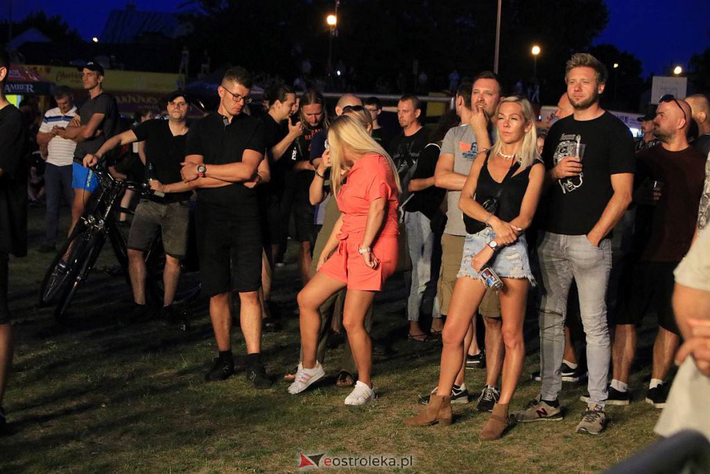 Festiwal Mocne Brzmienia wystartował. Na początek Sunsmoke i Tersha [19.08.2022] - zdjęcie #50 - eOstroleka.pl
