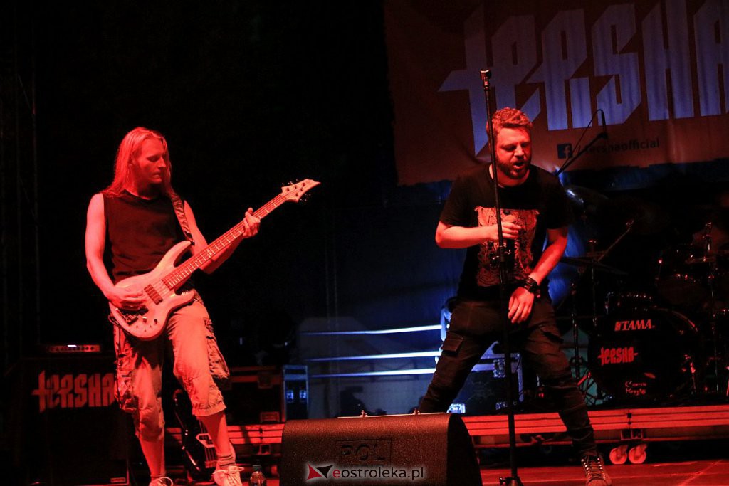 Festiwal Mocne Brzmienia wystartował. Na początek Sunsmoke i Tersha [19.08.2022] - zdjęcie #14 - eOstroleka.pl