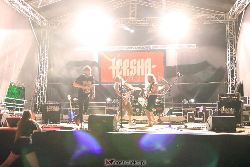 Festiwal Mocne Brzmienia wystartował. Na początek Sunsmoke i Tersha [19.08.2022] - zdjęcie #8 - eOstroleka.pl