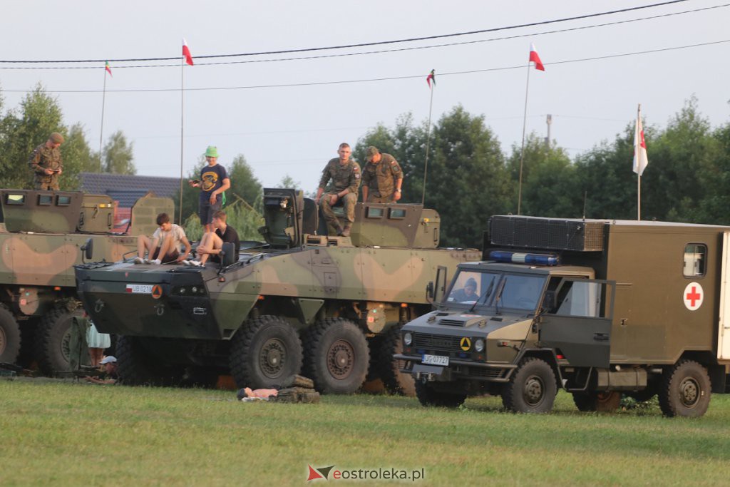 Piknik militarny w Rzekuniu [20.08.2022] - zdjęcie #30 - eOstroleka.pl